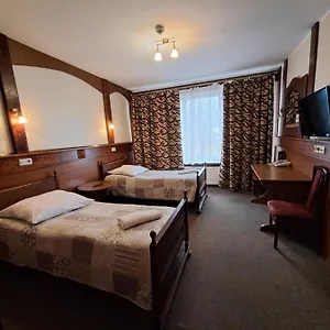 https://dworek-staropolski-poznan.poznan-hotels.com